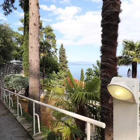 Ljerka, Step To The Sea Opatija